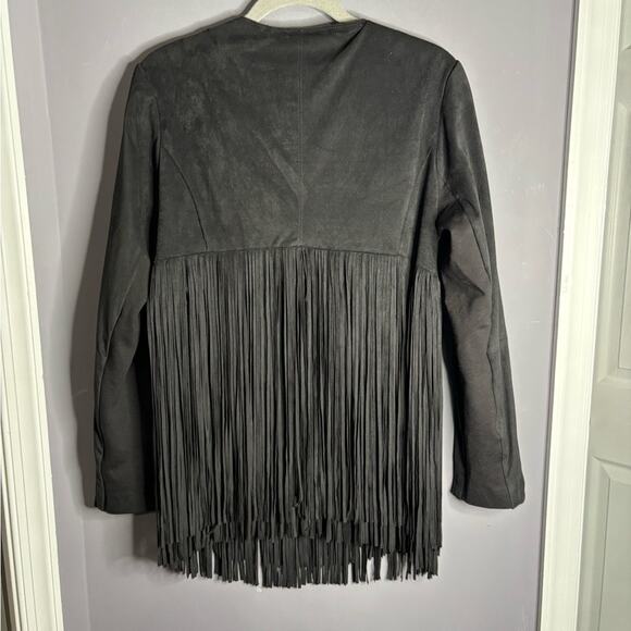 Faith & Zoe Black Faux Suede Jacket With Fringe Hem & Clasp Closure Size Large - Picture 5 of 6